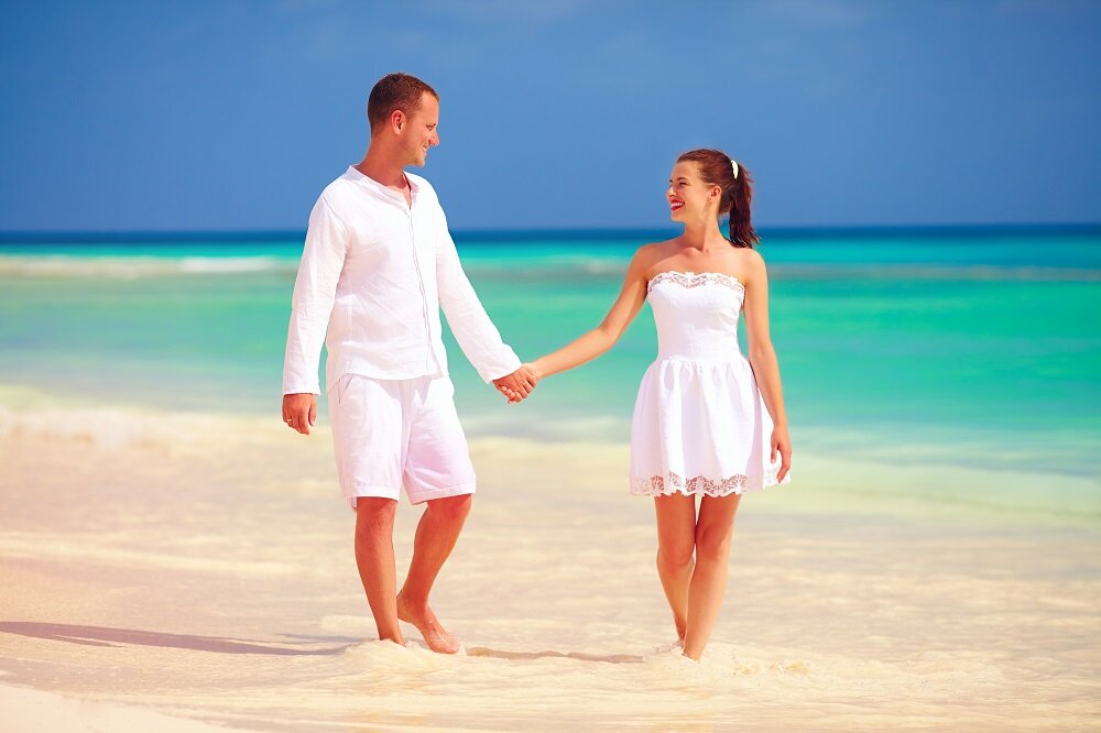 5 Essential Tips for Choosing Your Jamaica Beach Wedding Outfit